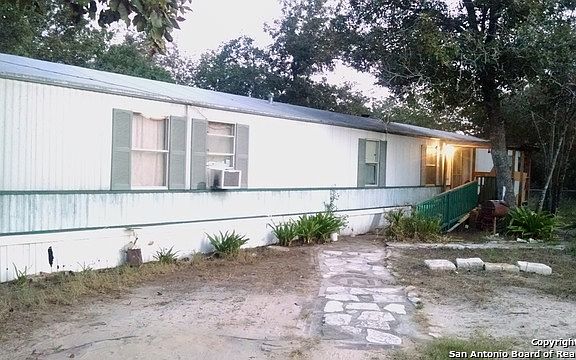5th image of 1306 Memorial Ln