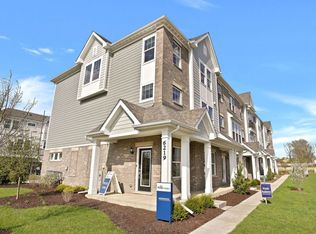 Highwood Plan, Rivers Edge, Woodridge, IL 60517