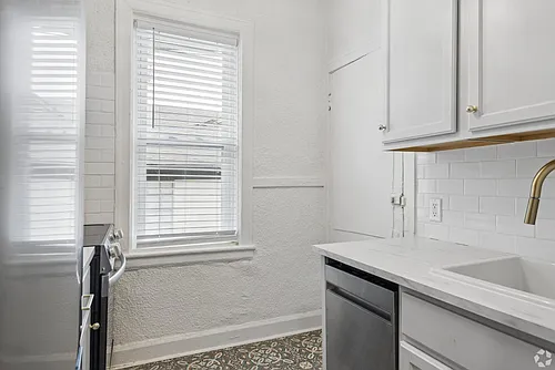 148 Clark Pl #6 Photo 1