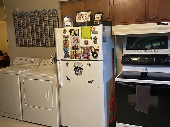 5th image of 300 N Jefferson St