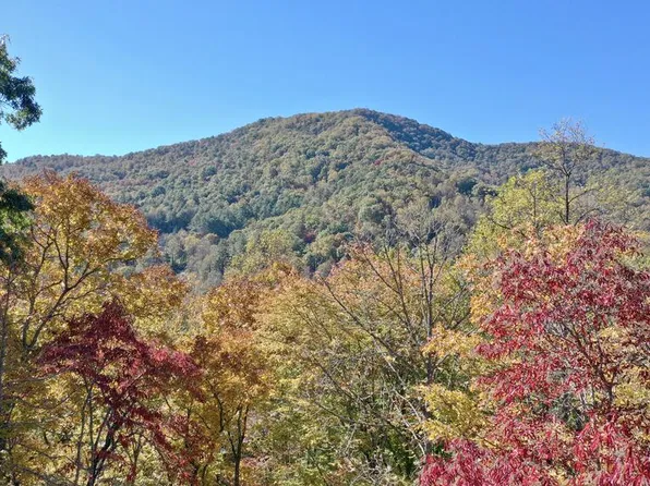 13-14 E Sunset Rd, Franklin, NC 28734