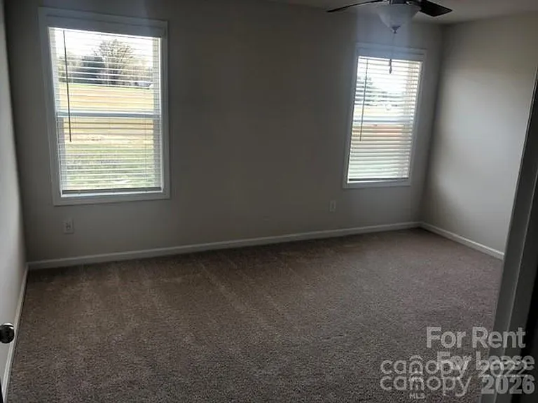 8171 Sheffield Dr — Photo 8