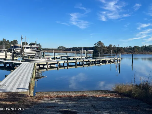 152 Marsh Run, Oriental, NC 28571