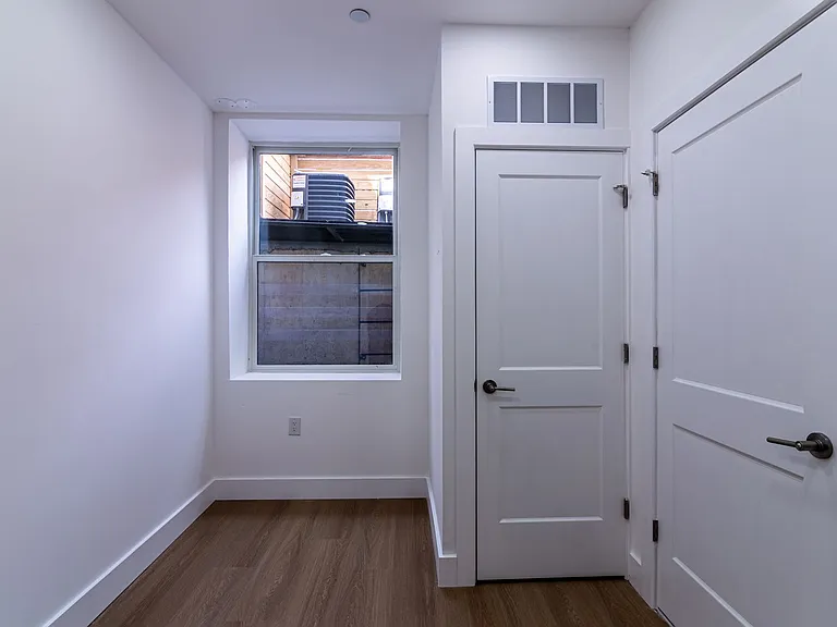 137 E Cumberland St #B — Photo 29