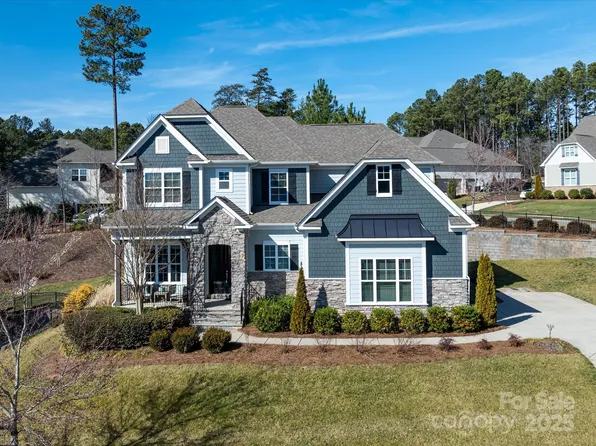 100 S Centurion Ln, Mount Holly, NC 28120