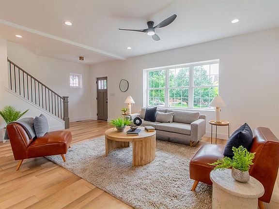 4th image of 6343 Tholozan Ave