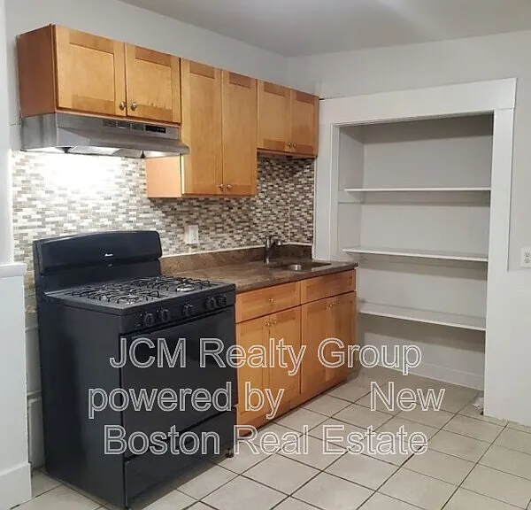 182 Walnut Ave — Photo 2