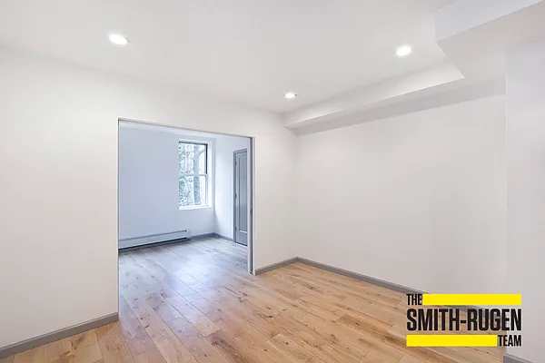 Rented by R New York | media 24