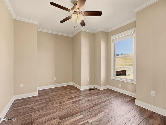 5th image of 7418 Youmans Ln