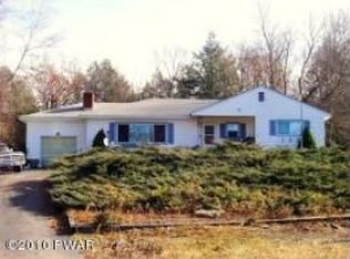 110 Critter Way, Hawley, PA 18428