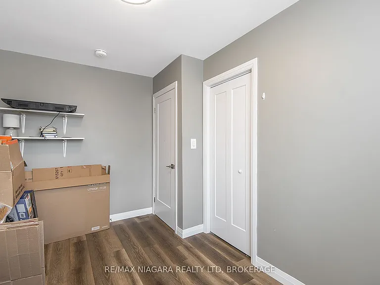 58 Dorchester Blvd — Photo 19