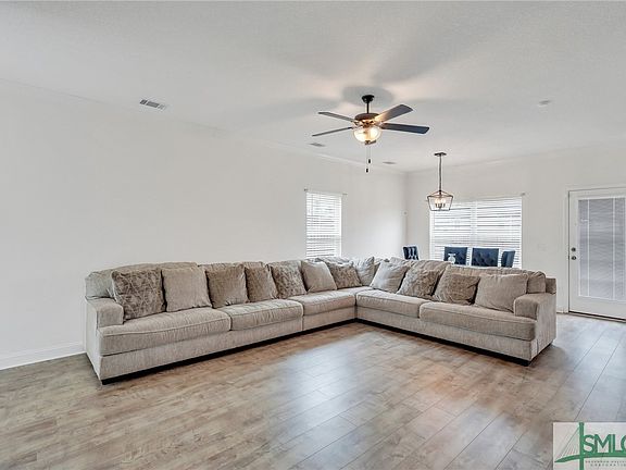 5th image of 766 FAIRVIEW Circle
