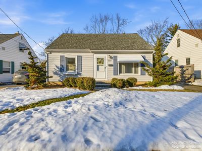 1019 Drexel Dr NE, Grand Rapids, MI, 49505