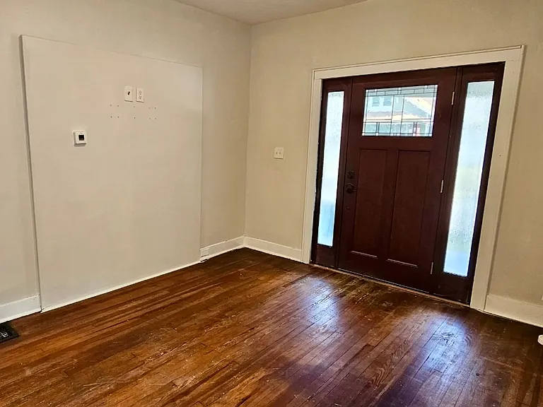 832 Hazel St — Photo 6