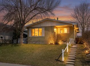99 W Dovercliffe Way SE, Calgary, AB T2B 1W6