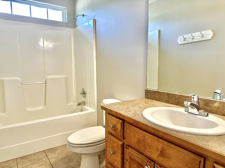 5756 Emily Ln — Photo 17