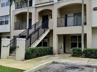 5820 W Sample Rd APT 102, Pompano Beach, FL 33063