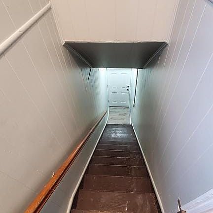 4th image of 501 S Broadway
