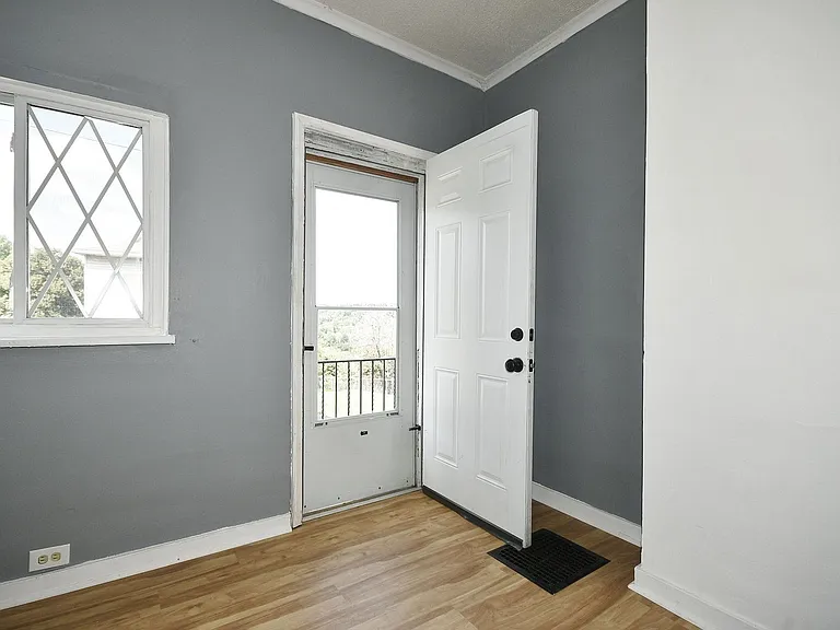 1912 Pallas St — Photo 3