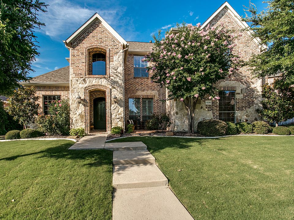 1st image of 4438 Newcastle Dr