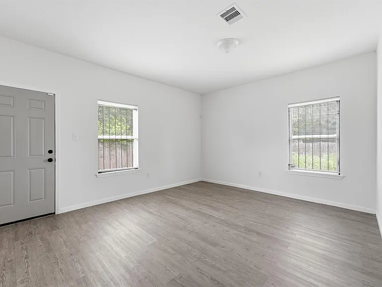 319 N Carolina St #B — Photo 14