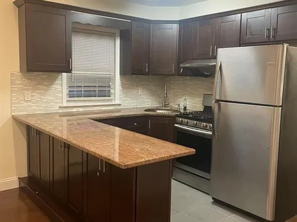 119-30 Poppenhusen Avenue image 5 of 9