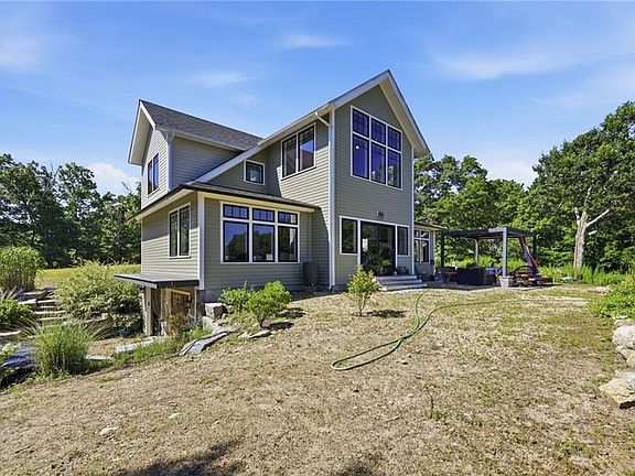4th image of 224 Greenhouse Rd