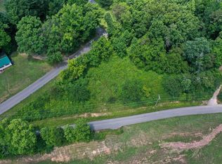 Lee Rd, Clinton, TN 37716
