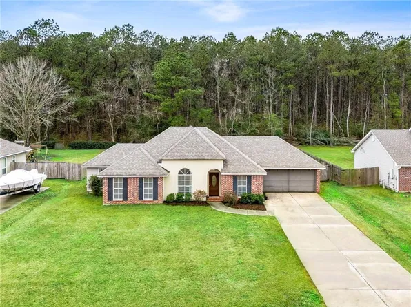 113 Fairfield Oaks Dr, Madisonville, LA 70447