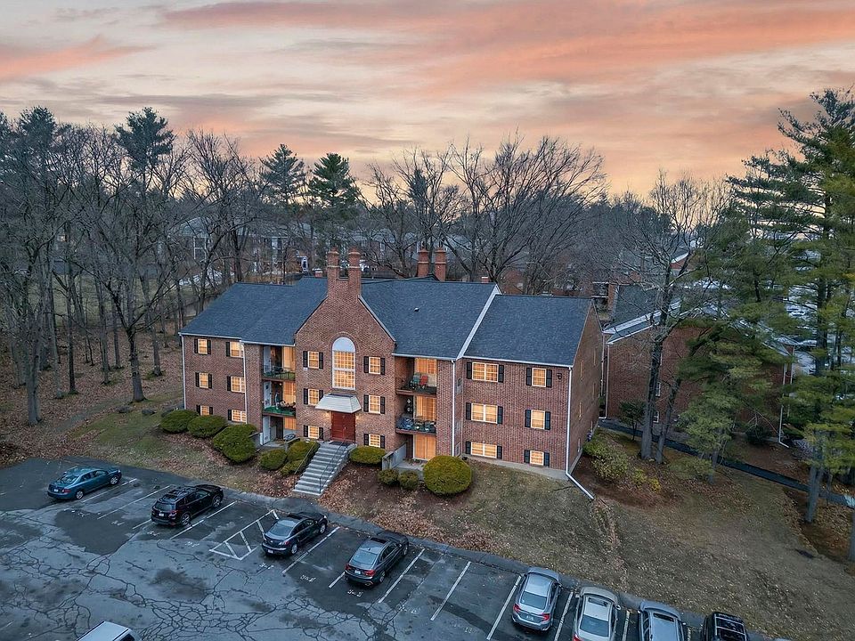 1st image of 3 Louisburg Square #1