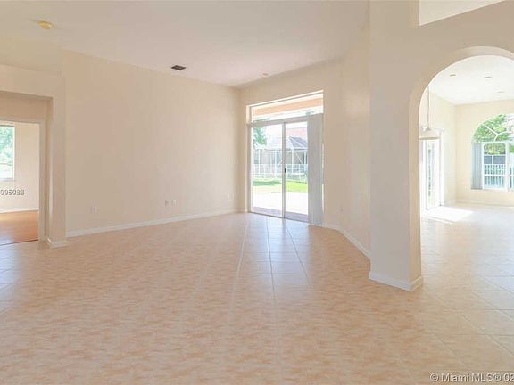 5th image of 13700 NW 21st St