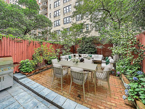 3rd image of 149 W 85th St APT 2