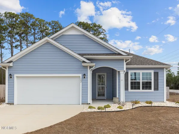 102 Ballantine Grove Lane, Newport, NC 28570