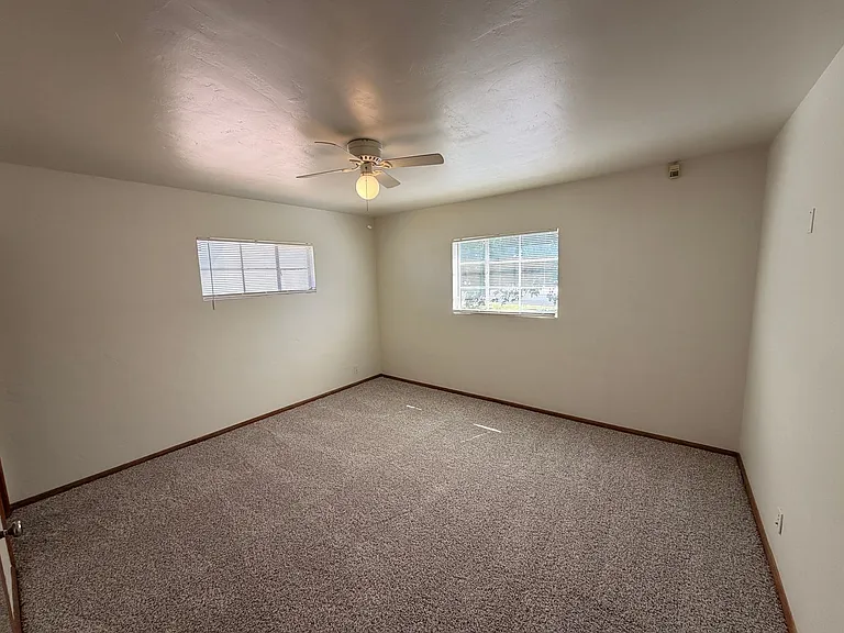 3416 N 43rd Pl — Photo 8