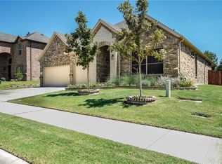 2810 Palmerston Dr, Midlothian, TX 76065