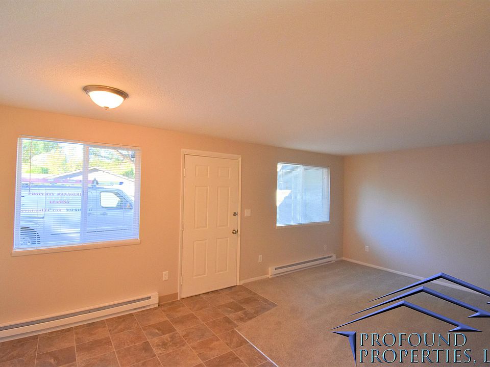 1st image of 221 SE 12th Ave APT 6