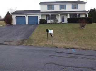 4314 Bachman Dr, Schnecksville, PA 18078
