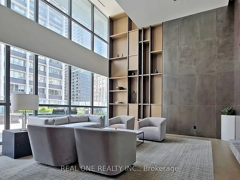 7 Grenville St #3009 — Photo 4