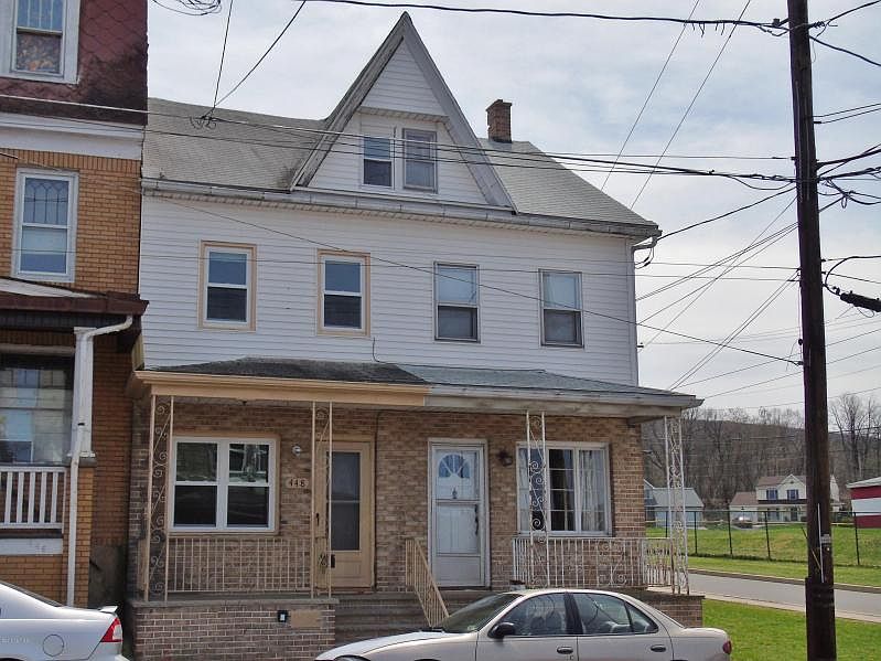 1st image of 448 W 6th St