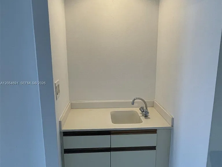 520 Brickell Key Dr #A1512 — Photo 5