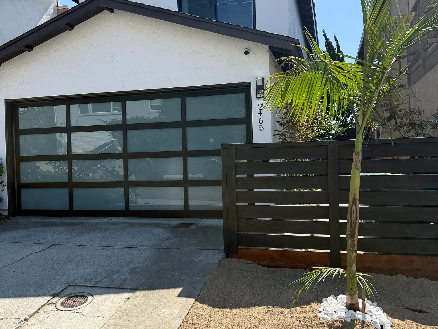 3 bed, 2.5 bath, 1717 sqft, $14,500 — Photo 2