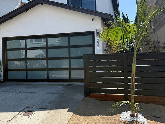 2nd image of 2465 Geranium St