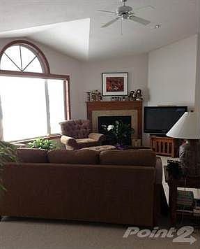 720W16thLivingRoom3