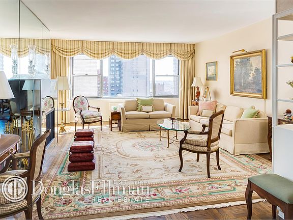 2nd image of 500 E 83rd St APT 21B