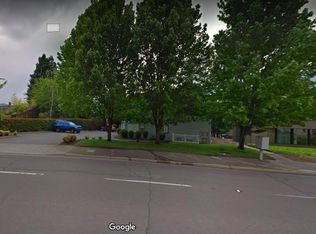 2944 E Barnett Rd APT D, Medford, OR 97504