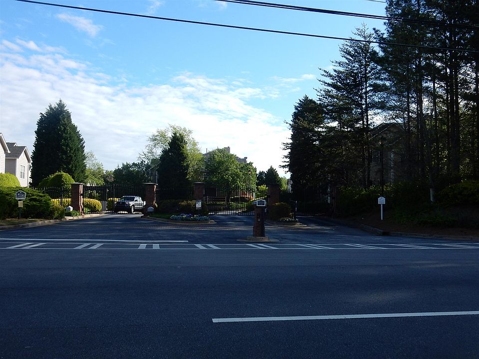 1st image of 1108 Vinings Forest Ln SE