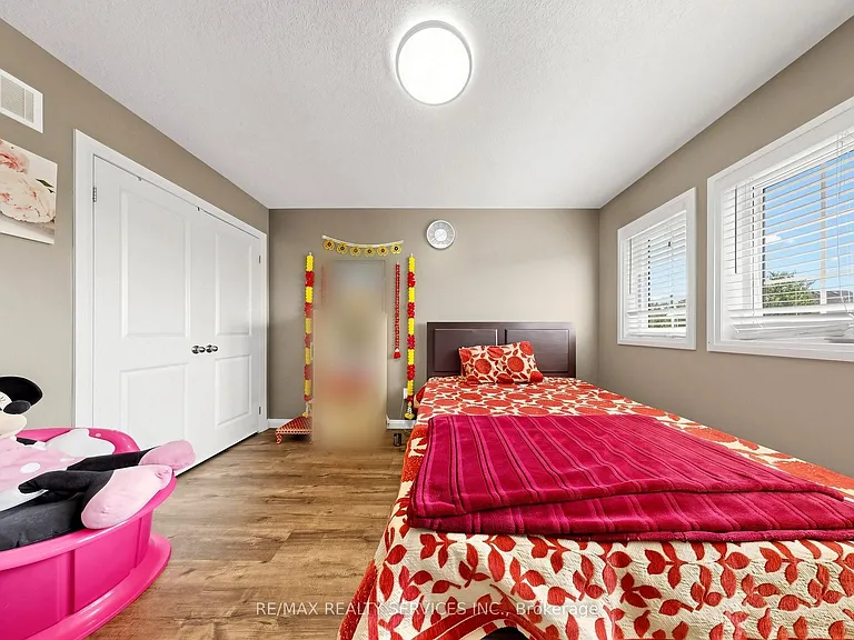 291 Hardcastle Dr — Photo 29