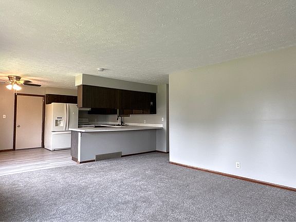 2nd image of 604 W 130th St
