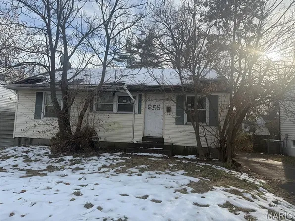 256 Shepley Dr, Saint Louis, MO 63137
