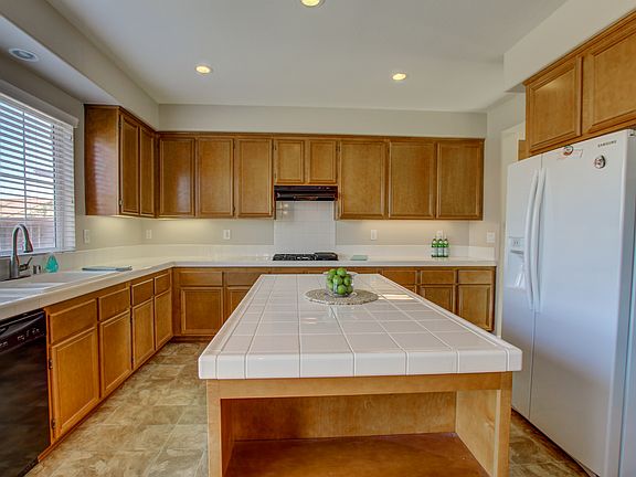5th image of 34134 Pamplona Ave